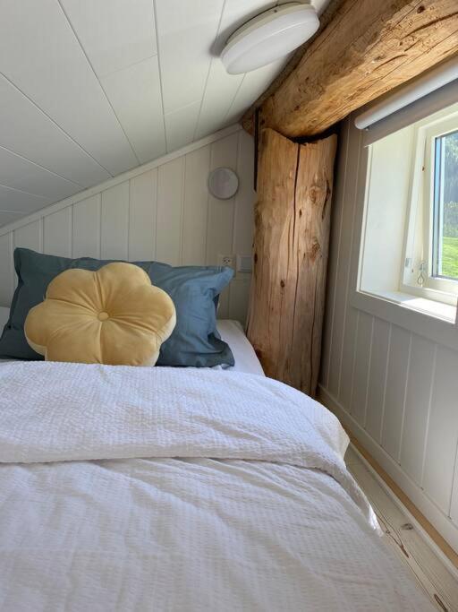 Minihus Med Drommeutsikt Til Sunnmorsalpene Apartment Aure  ภายนอก รูปภาพ